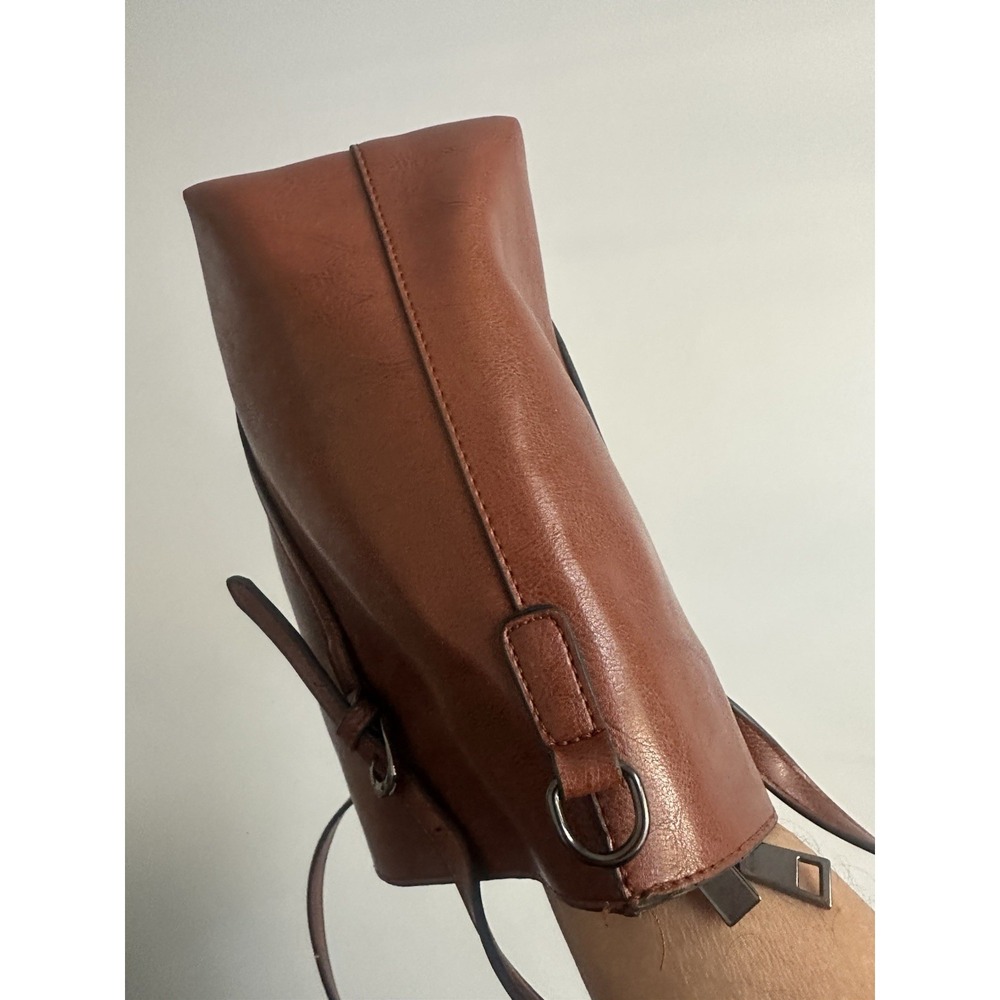 Large Brown Faux Leather Tote Bag Minimalist Shoulder Handbag Pre-Owne - Picture 8 of 16